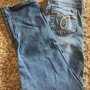 Straight cut jeans